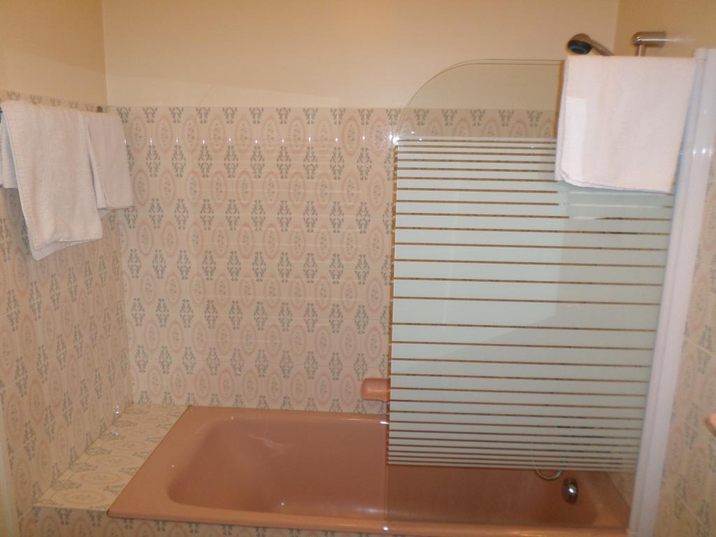 Hotel Du Littoral Camoel Room photo