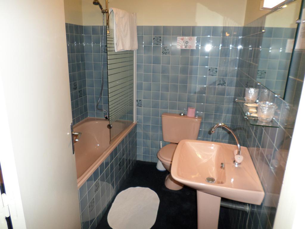 Hotel Du Littoral Camoel Room photo